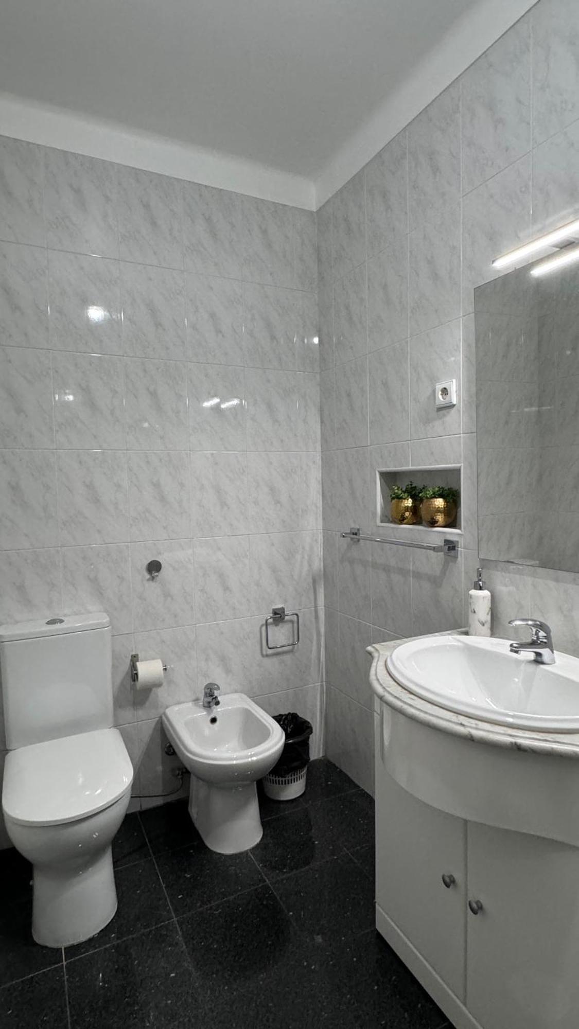Sunny 4 Bedroom Apartment - With View Coimbra Bagian luar foto